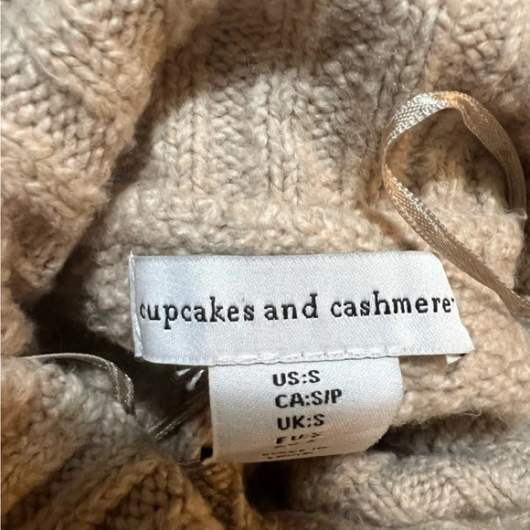 Cupcakes & Cashmere Cream Cableknit Cowl Neck Neutral Soft Sweater Size Small - Picture 2 of 7